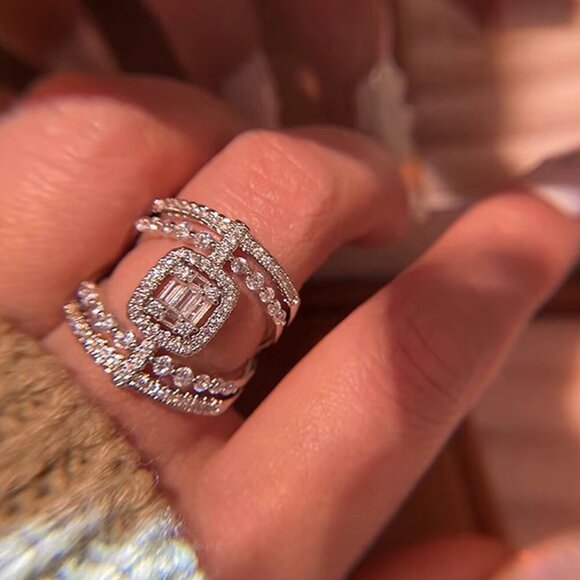 18k White Gold Diamond Ring Pave Diamond Statement Ring - Picture 4 of 8